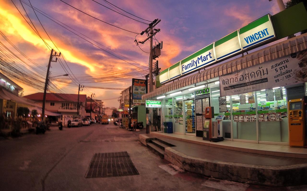 Wechat Inn Patong Exterior photo