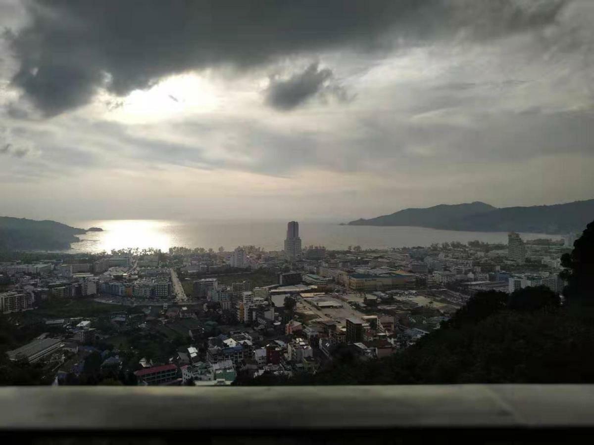 Wechat Inn Patong Exterior photo
